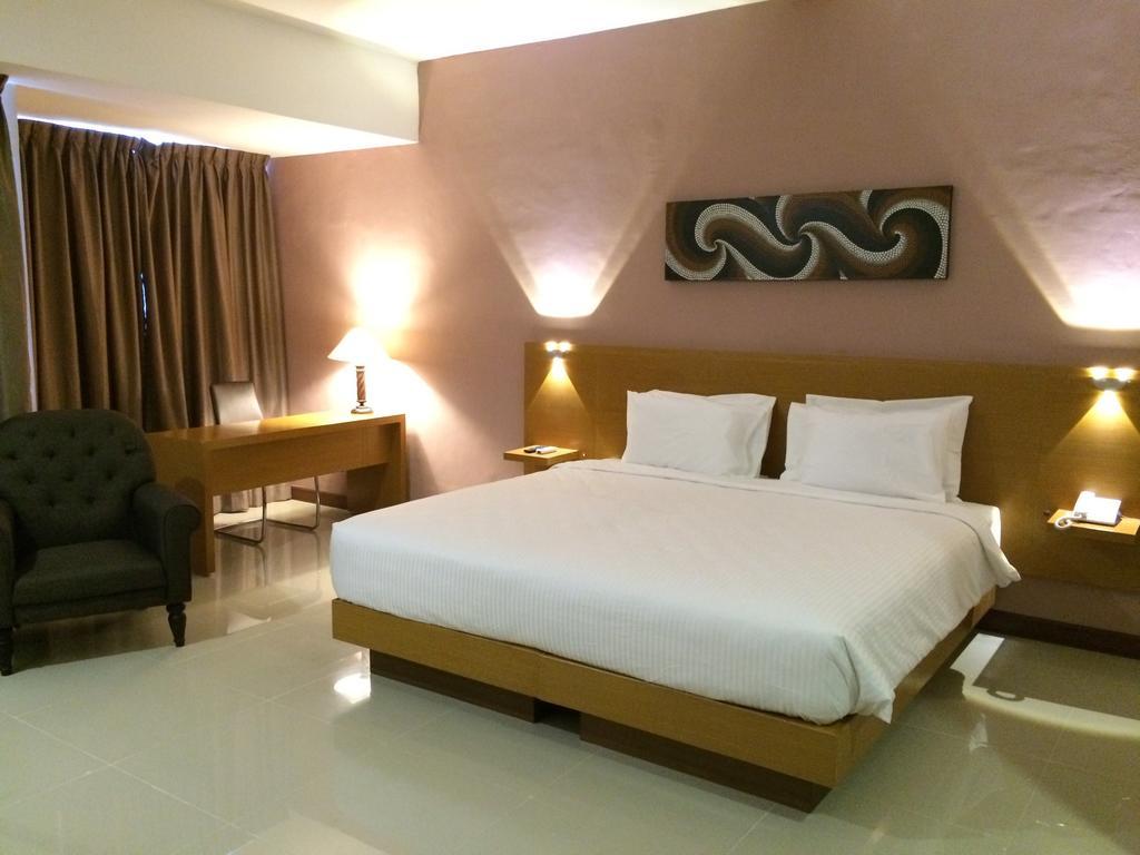 Hotel Grand Cendrawasih 2*